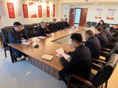 聚焦黨建引領(lǐng)推動(dòng)行業(yè)發(fā)展——市機(jī)動(dòng)車駕駛員培訓(xùn)綜合執(zhí)法大隊(duì)召開組織生活會(huì)部署會(huì)